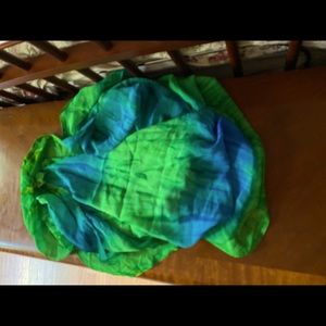 It’s a pareo / sarong! Approximately 42”x 70”.